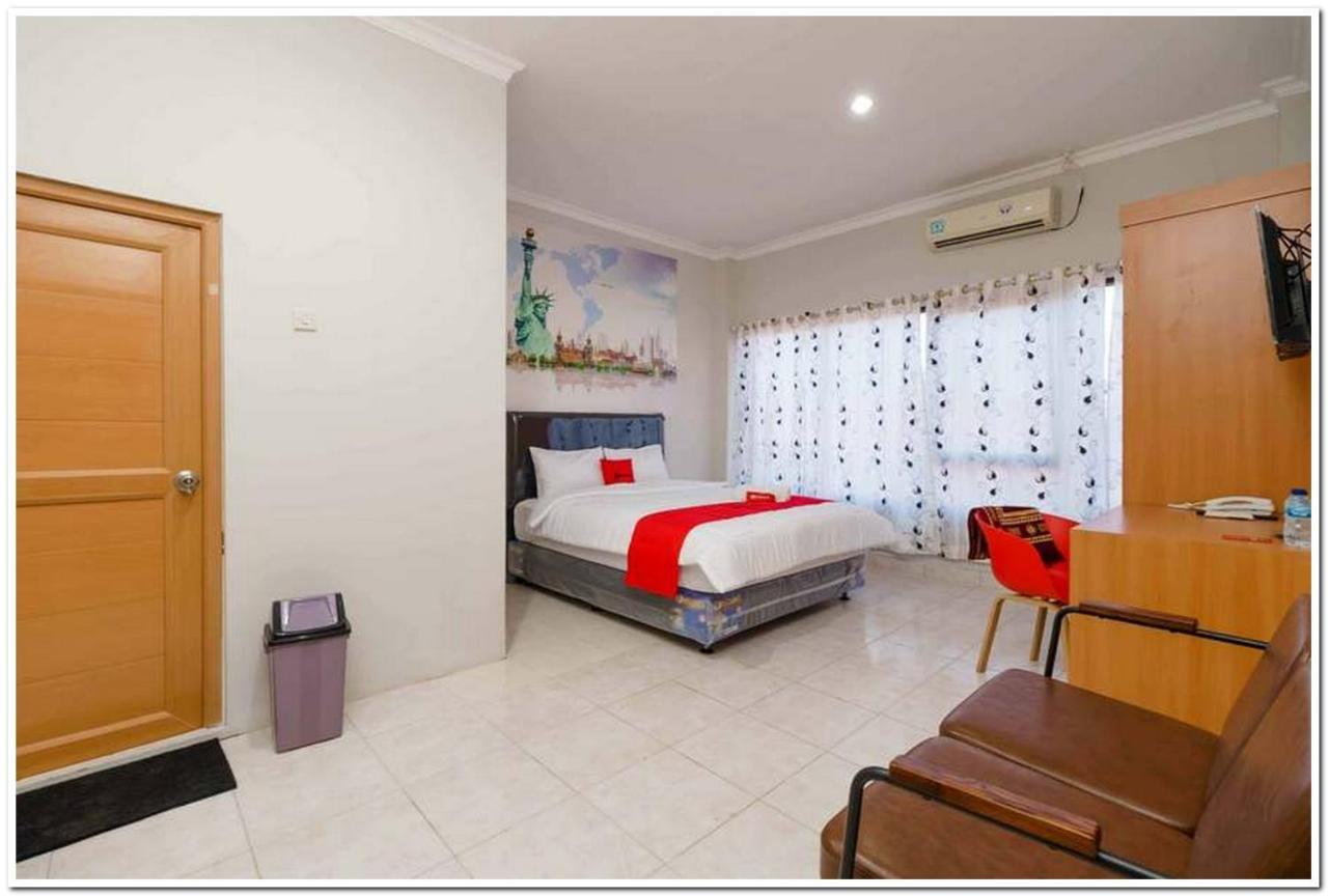 Reddoorz Near Jiexpo Kemayoran 2 Джакарта Экстерьер фото
